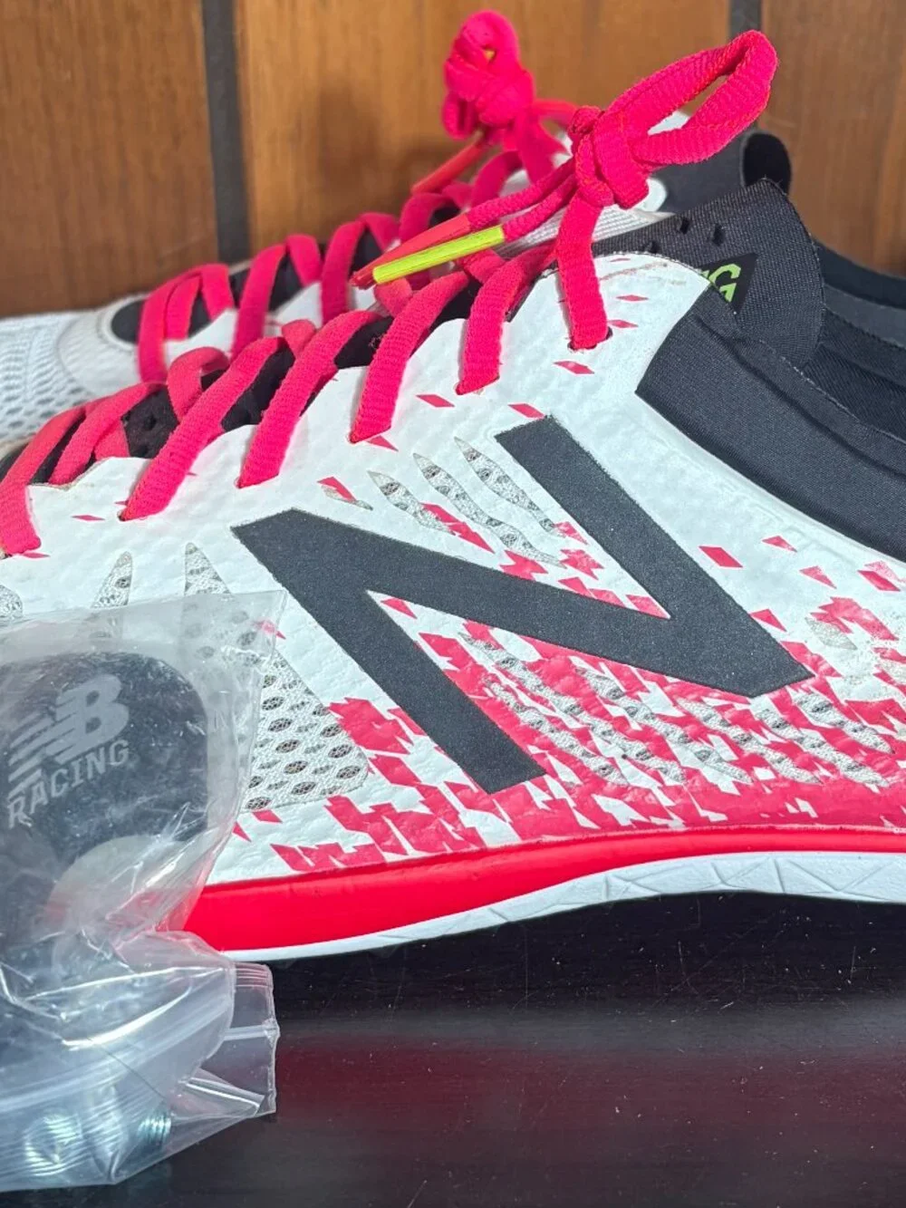 New Balance Womens LD5000 V4 Spike Track Shoes Size 10.5 White Pink NWOT +Tool